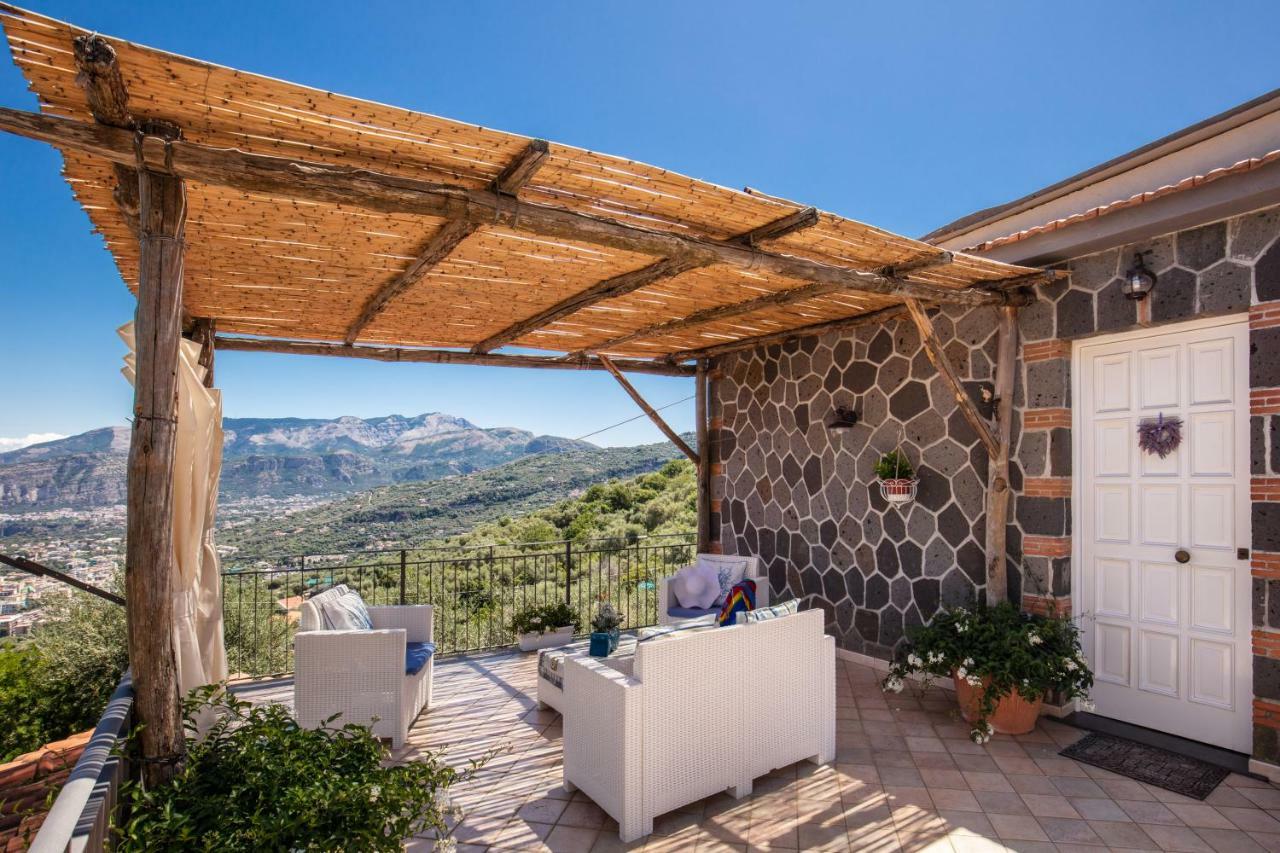 Villa Antonella ซอร์เรนโต ภายนอก รูปภาพ