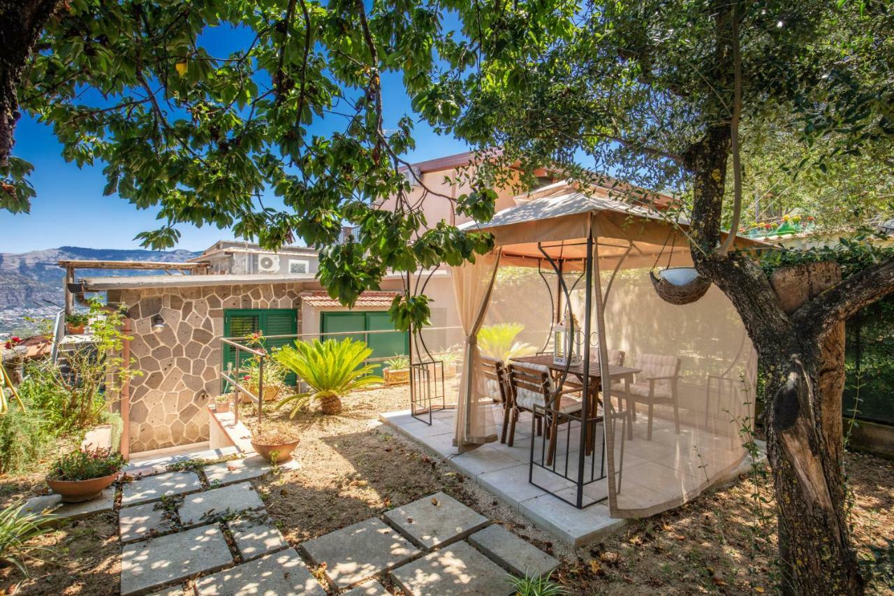 Villa Antonella ซอร์เรนโต ภายนอก รูปภาพ